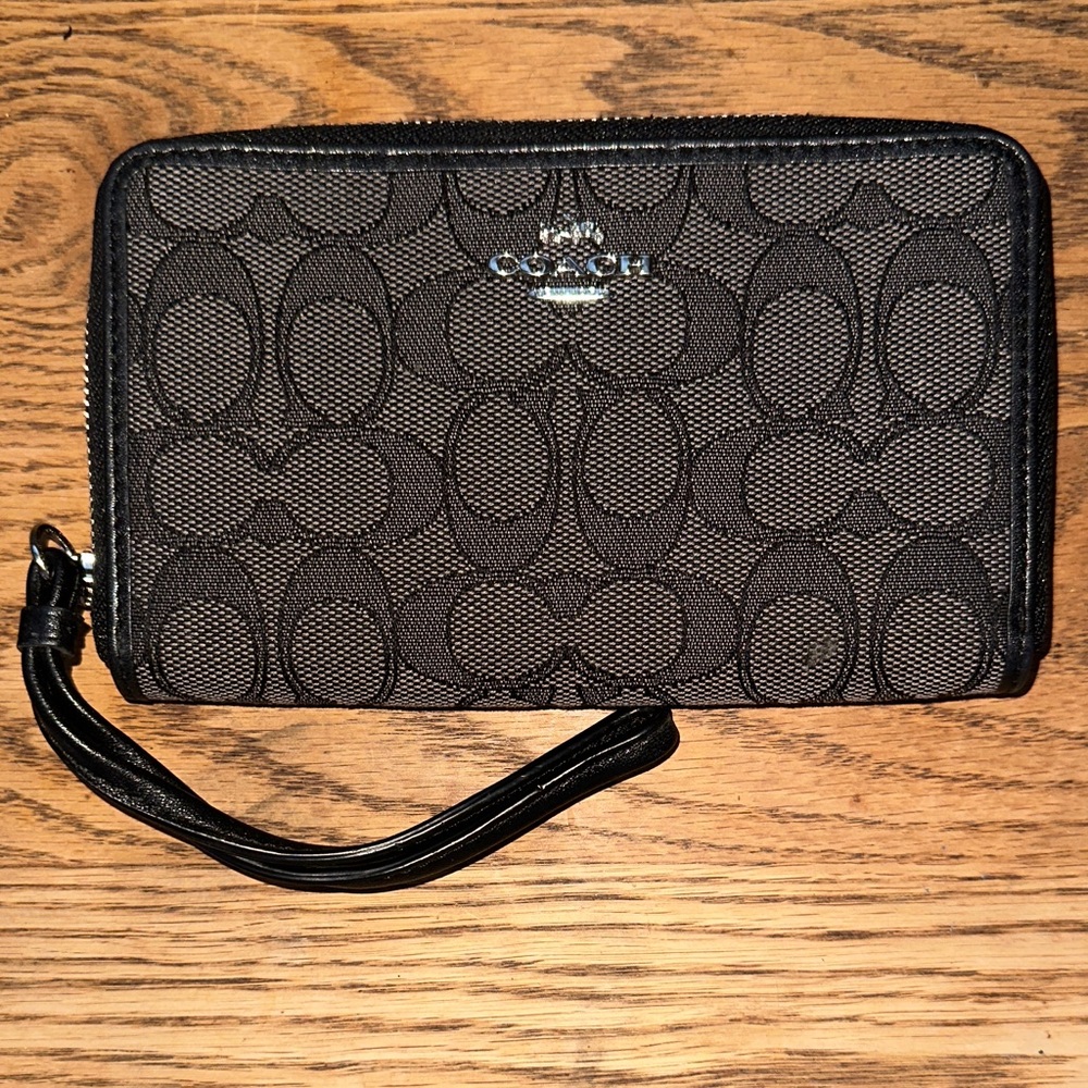 Coach Black Signature Wristlet